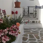 Apartahotel Ostria Kamári