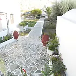 Apartahotel Ostria Kamári