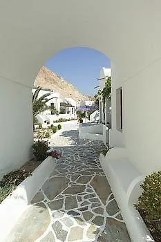 Ostria Aparthotel Kamári