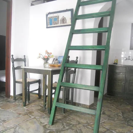 Ostria 4*