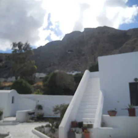 Ostria 아파트호텔 Kamári